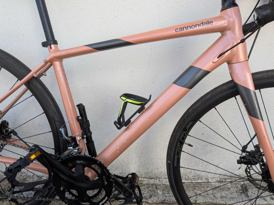 Cannondale Synapse Tiagra 2021 – Bicicleta de Estrada em Rosa