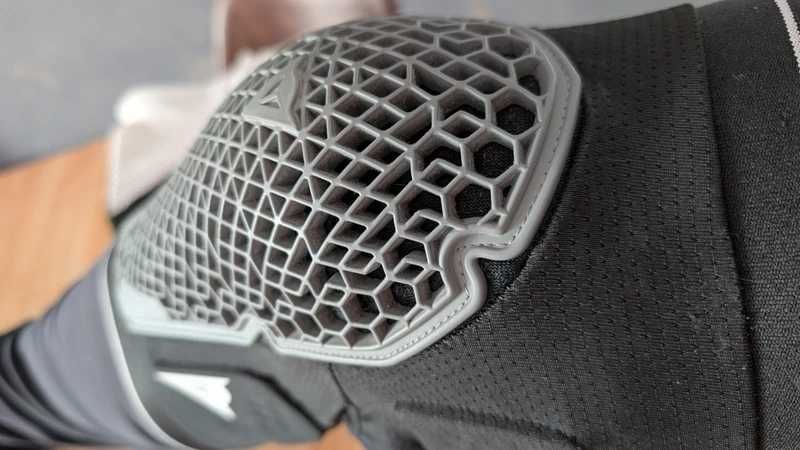Dainese Pro Armor Ski knee pads