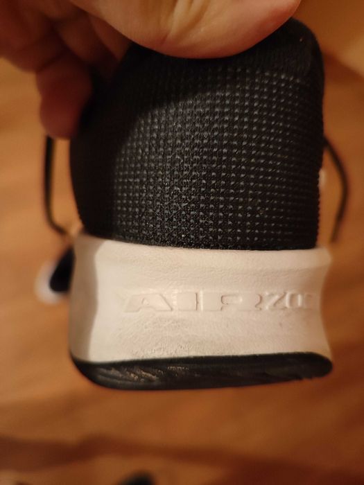 Nike tennis tanio Air Zoom Gp Challenge Pro 44 280 mm