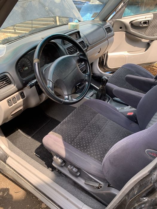 Продам субару...