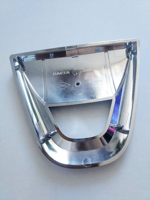 Emblemat znaczek tył Nowy Dacia Sandero 2 , Logan 2 Duster