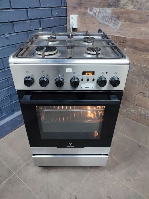 Срібна газова плита Amika vb5641c.Доставка в квартиру-будинок.