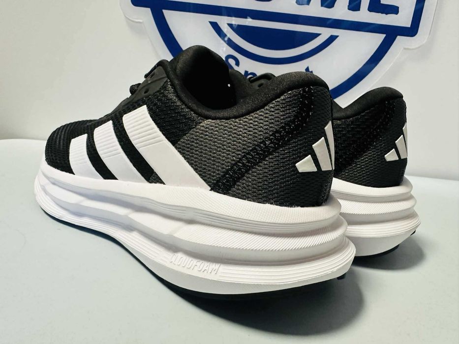Adidas Galaxy 7 ID8760 buty do biegania  42
