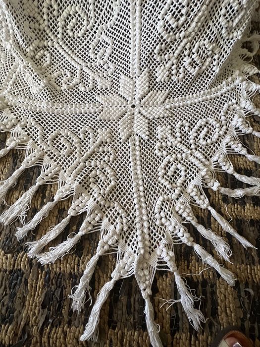 Colcha renda de algodão antiga feita à mão