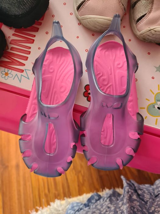 Sandálias para piscina