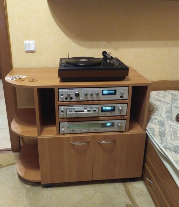 Тумба стойка для програвача підсилювача radiotehnika вініл, кассети
