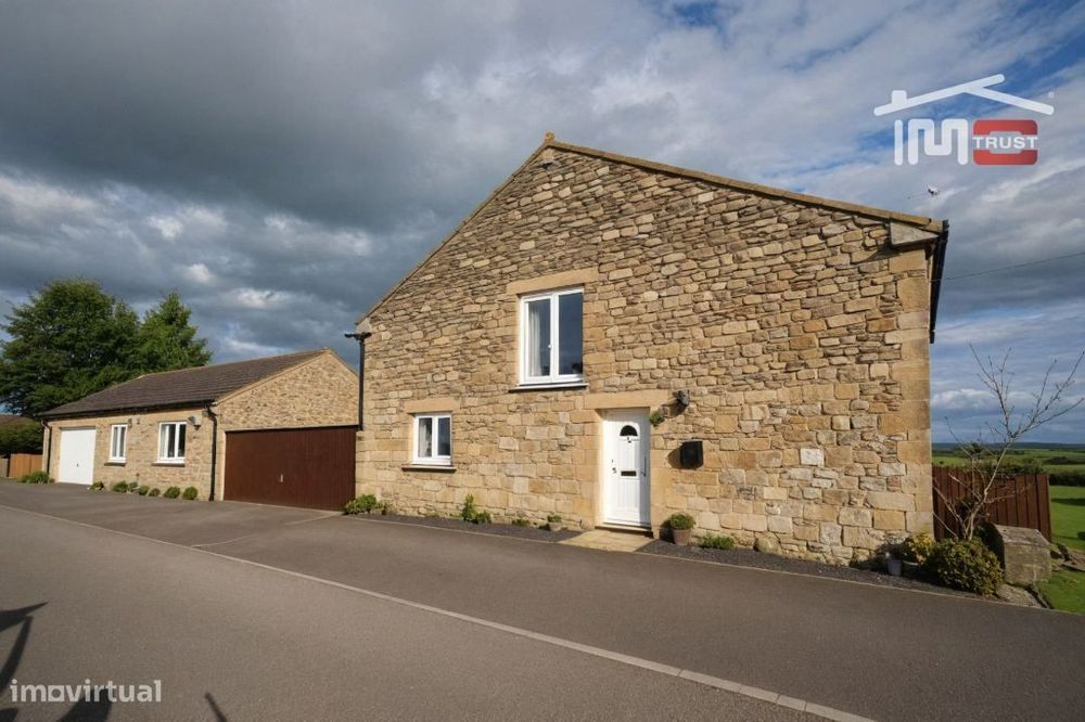 TERRENO 2832 m² com BARRAÇÃO EM PEDRA que pode ser reabilitado e tr...