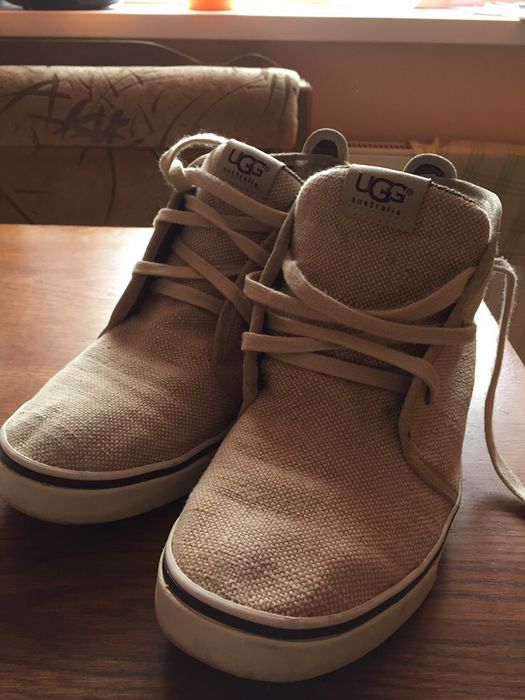 Продам кеди UGG оригинал 42 р.