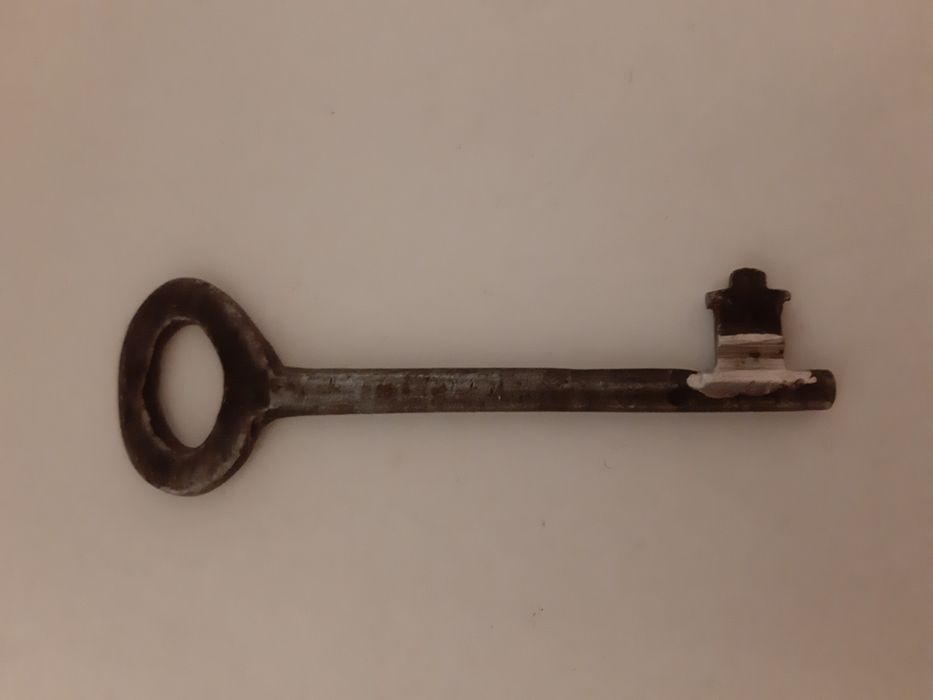 Продам Ключ для Дверей