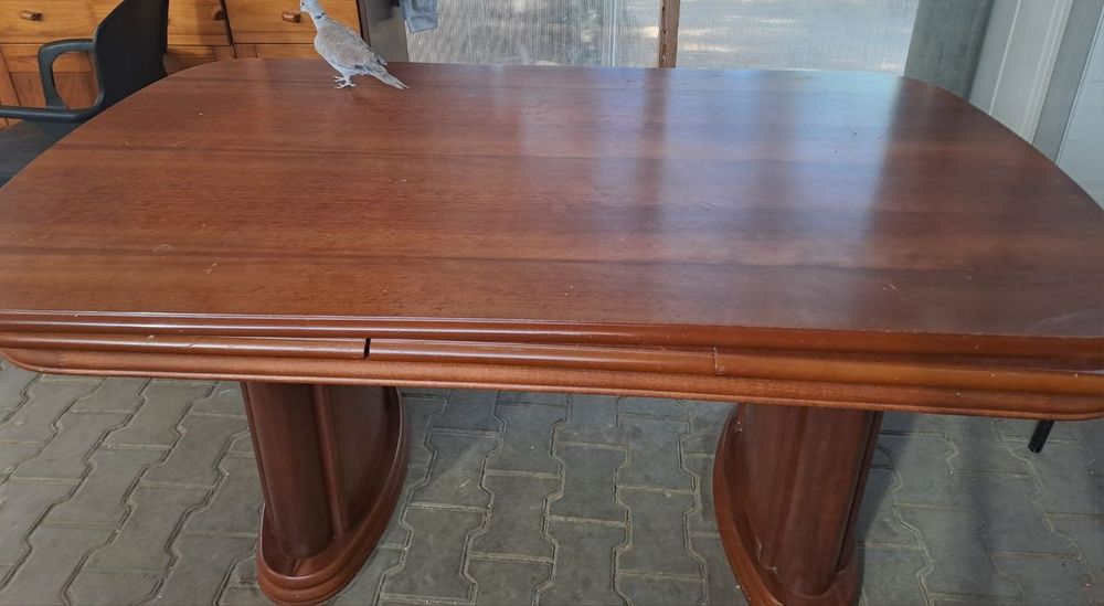 Mesa de jantar usada