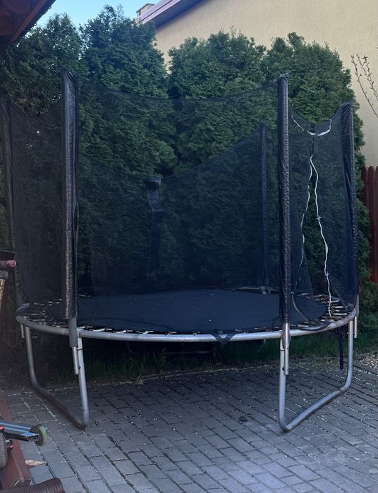 Trampolina 2,5m, sprawna do niewielkiego liftingu. Polecma