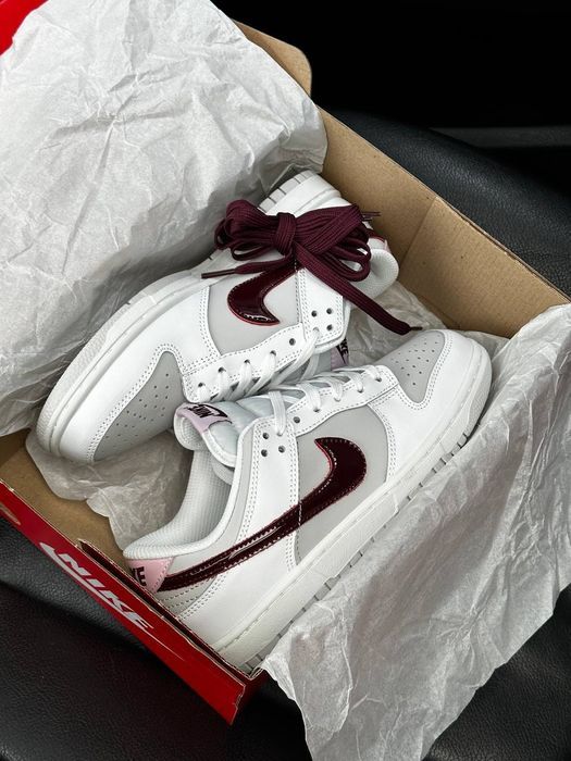 Nike SB Dunk Low Sail Burgundy Crush жіночі кросівки найк сб данк