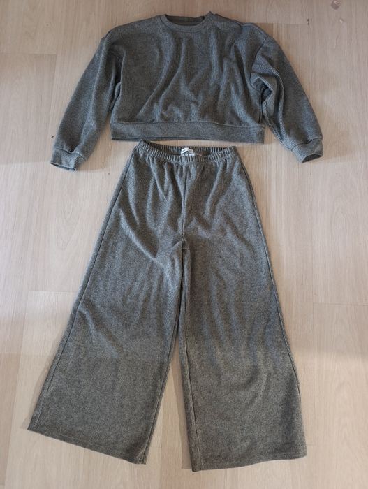 Нарядний костюм для дівчинки Sinsay