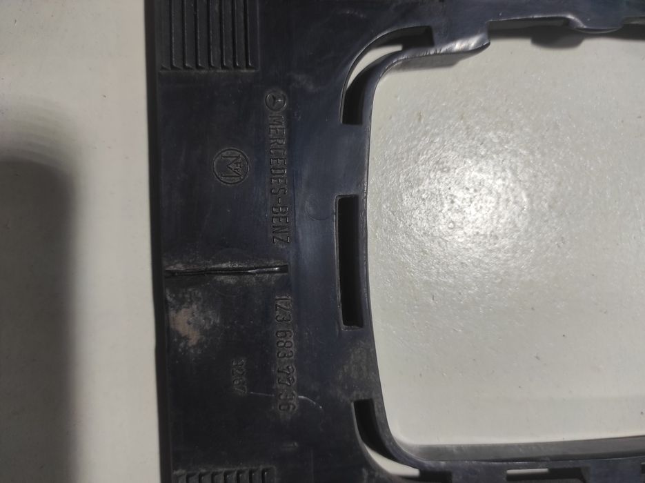 Mercedes w123 консоль захист куліси передач (защита кулисы передач)