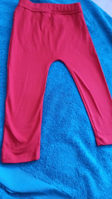 Leginsy czerwone nowe r.86