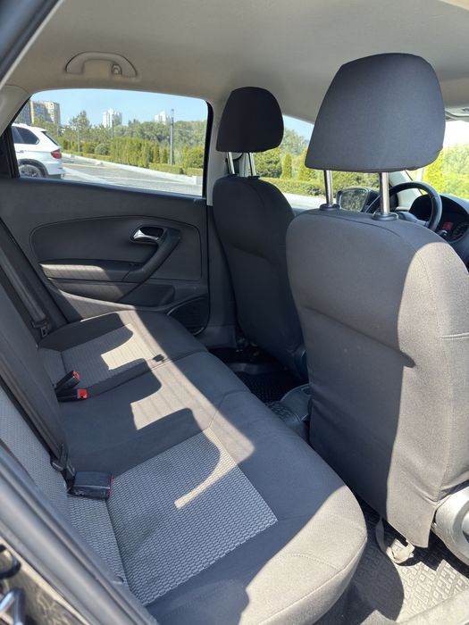 Volkswagen Polo 2012 VIN XW8ZZZ61ZCG058013 фото оголошення 4 з 8