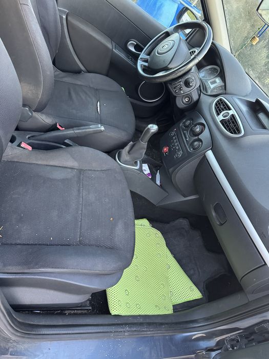 Renault clio D em bom estado geral