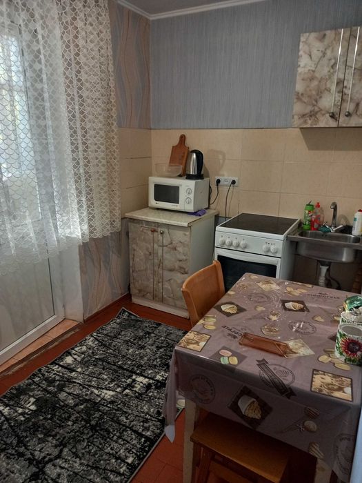 Здам 1- кім. мебльовану квартиру подобово, потижнево на 1-2 місяці
