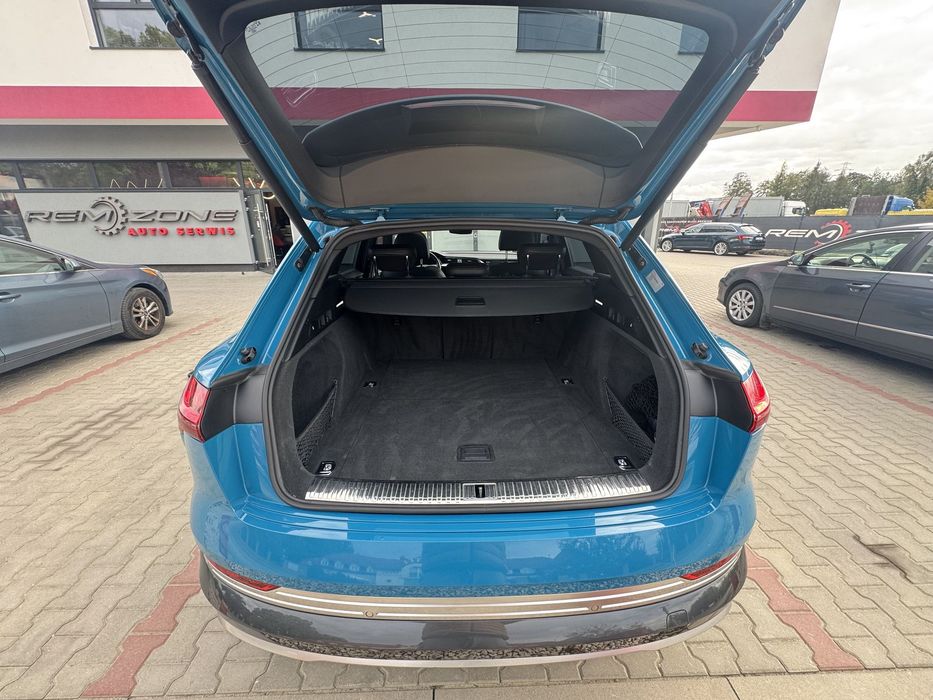 Audi e-tron Audi e-tron 55 quattro | 408 KM | 95 kWh | 4x4 | Elektryczny SUV 2019