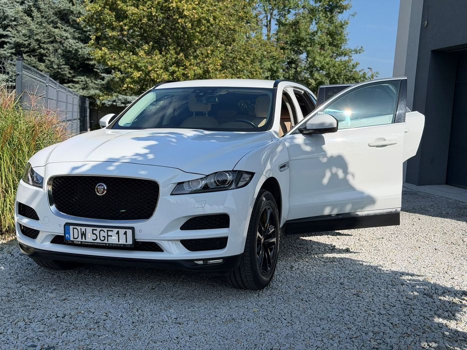 Jaguar F-Pace