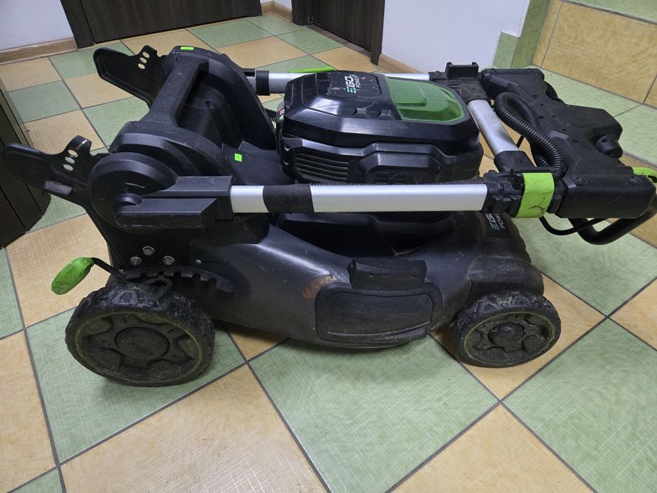 Газонокосарка EGO LM2021E-SP акумуляторна, самохідна, 56 В, 50 см