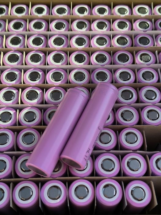 Samsung INR18650-35E, 3500 мА·год, нові, Без слідів зварювання