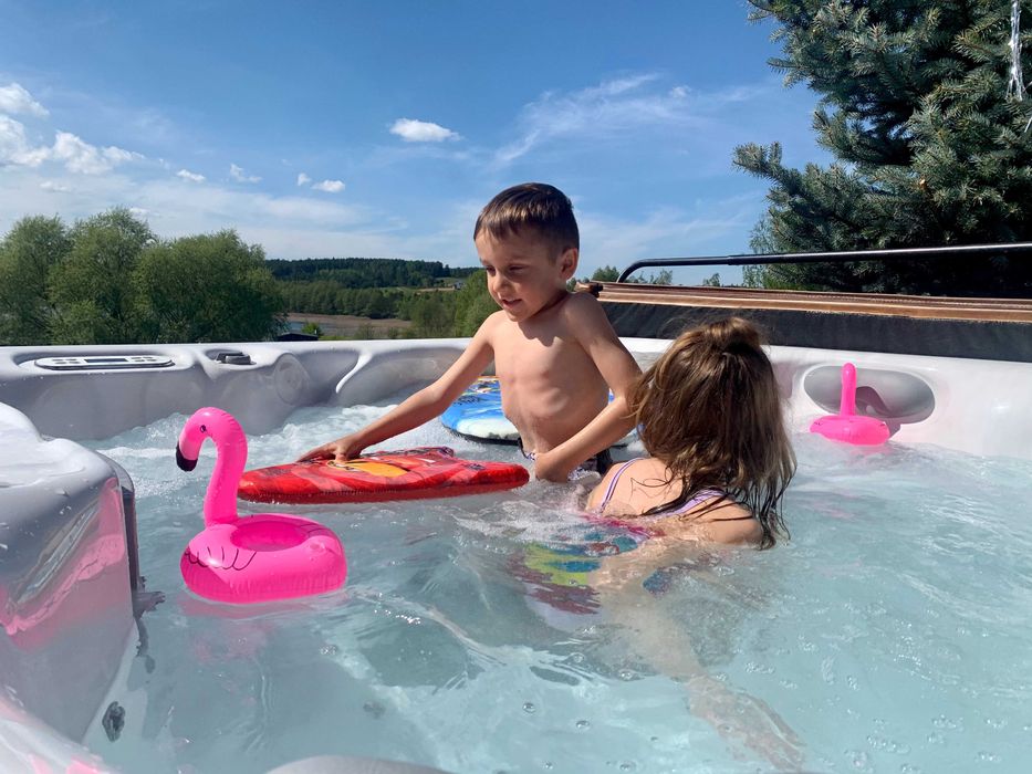 Dom HABIBISPA dla GRUP , 5 sypialni , JACUZZI , SAUNA , jezioro