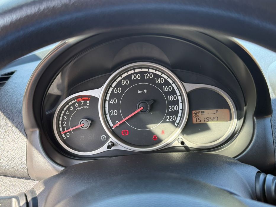 Mazda 2 zadbana POLECAM