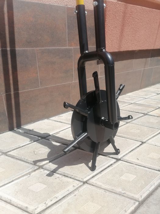 Аератор для газону