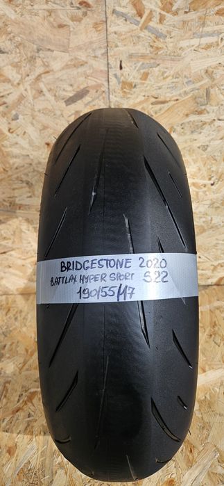 Bridgestone 200/55/17 та інші