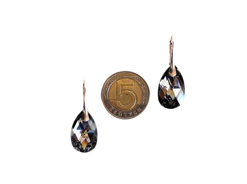 7568. Łezki Swarovskiego i Srebro.