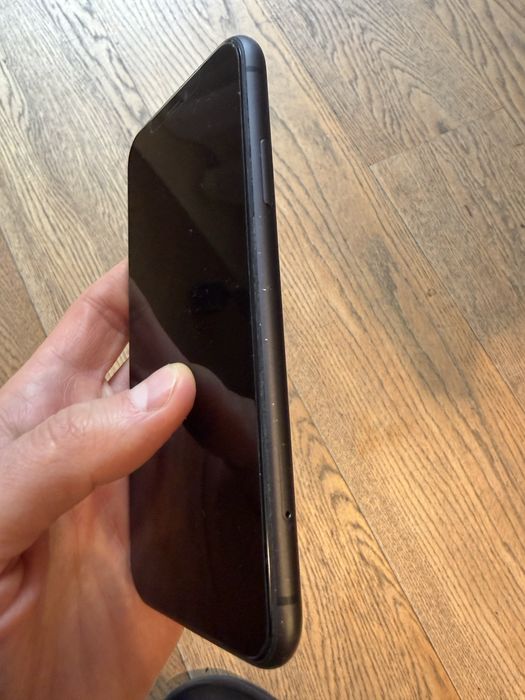 Sprzedam iPhone 11 64gb