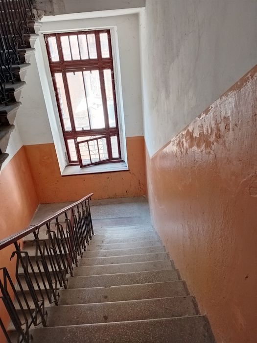 2 комнаты в коммунальной квартире