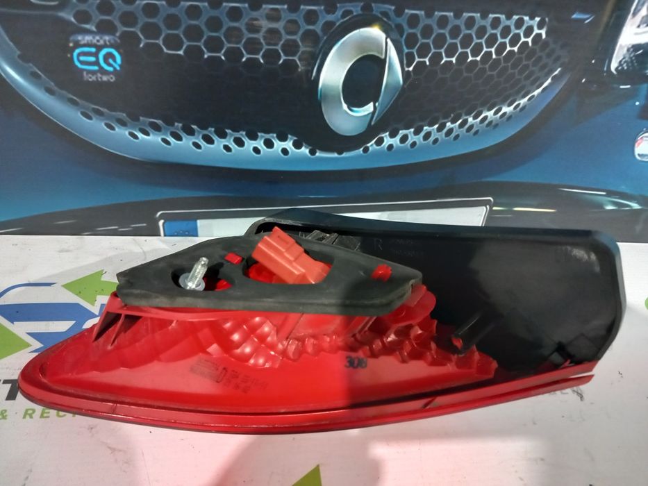 Farolim direito Peugeot 3008