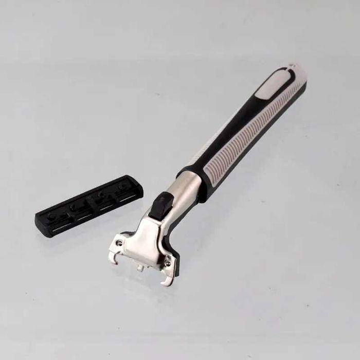 Conj Barbeador + 18 Lâminas Barbear + Caixa - Estrear