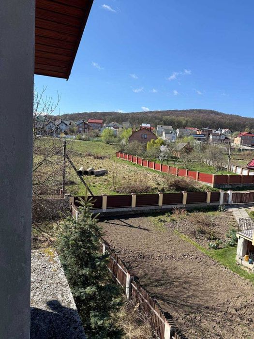 Продаж будинку з розпочатим ремонтом с. Лисиничі