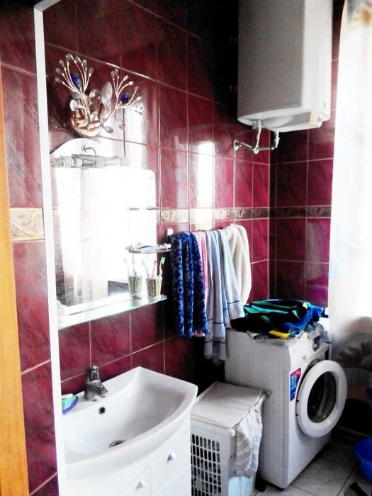 Під Е відновлення або , З ремонтом будинок , котеджна вулиця 8 км. біл