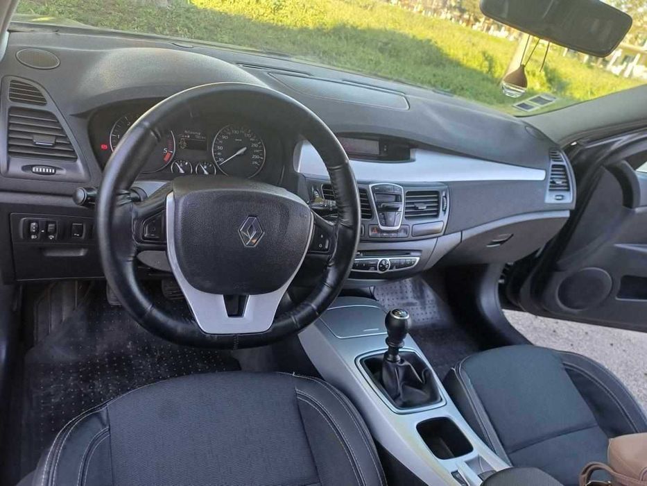 Renault Laguna Break — fotografia 4