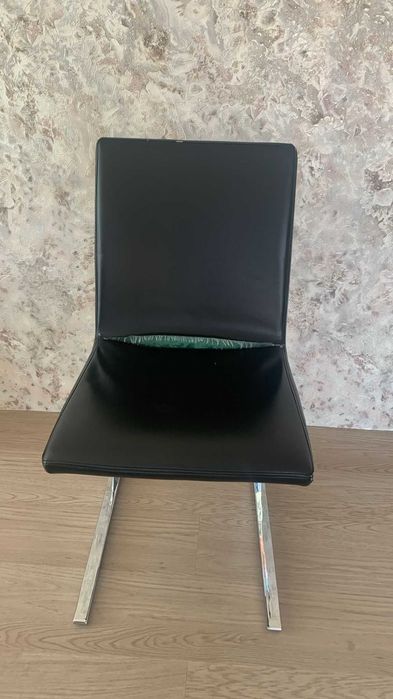 Conjunto 6 Cadeiras com pés em inox