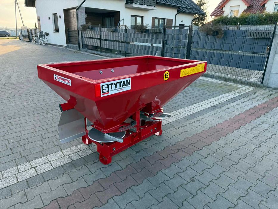 Rozsiewacz 2-talerzowy TYTAN 400L-1600  Firma STRUMYK Dowóz GRATIS