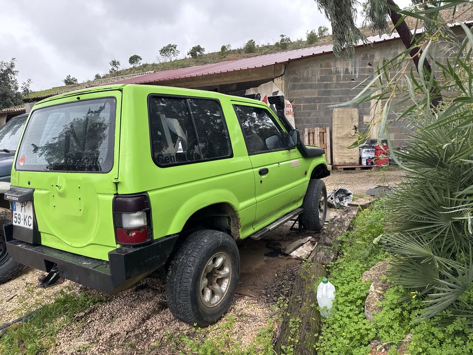 Mitsubishi Pajero 2.5TD