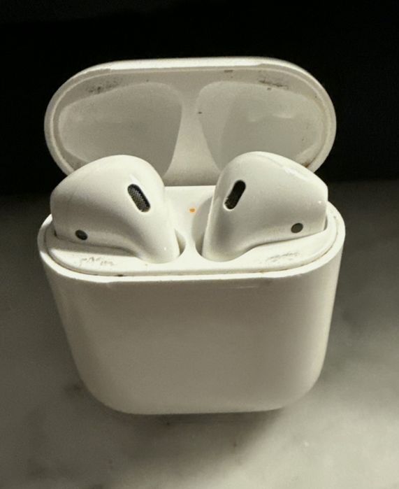 Apple Airpods 2