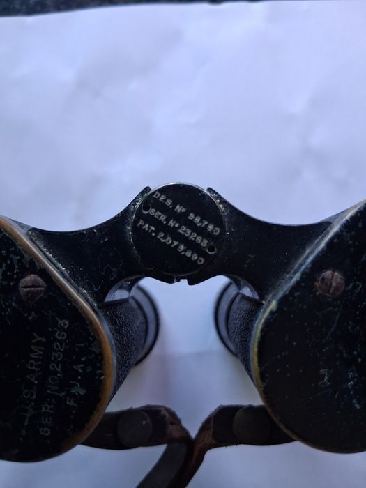 Binóculos vintage - 2. Guerra Mundial