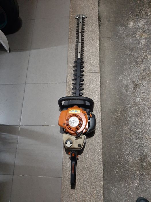 Corta sebes stihl HS81 R