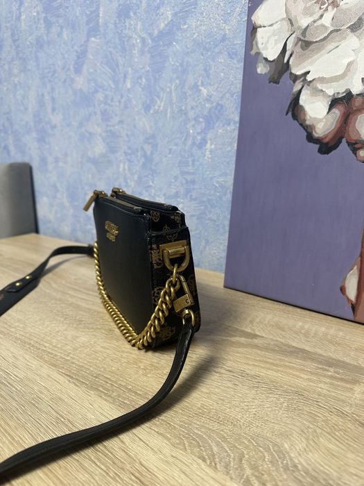 Оригінальна сумка GUESS в ідеальному стані