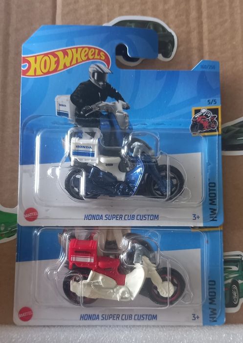 Conjunto 2 Honda Super Cub Custom Hot Wheels