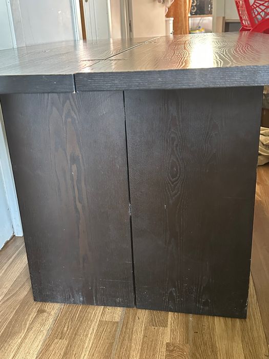 Mesa de jantar dobrável da ÁREA