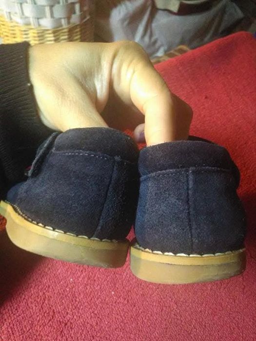 Sapatos de pele azuis