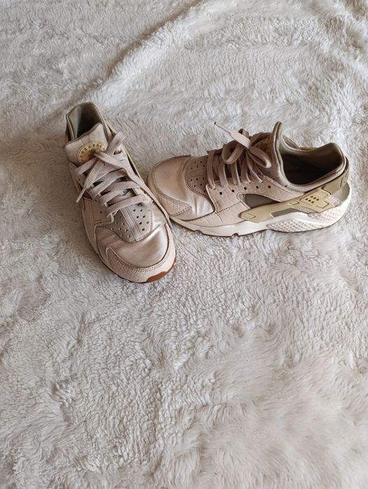 Кросівки Nike  .
