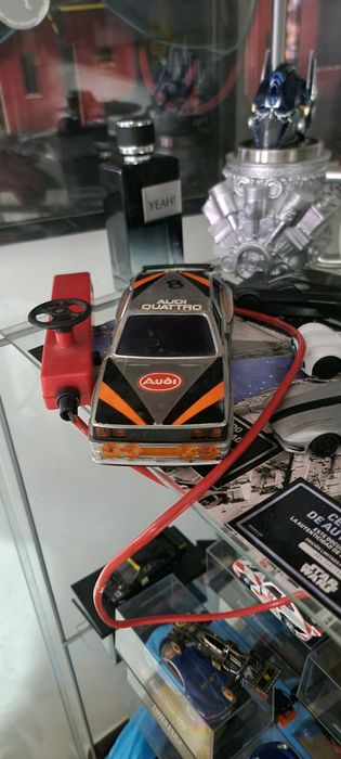 Áudi quattro telecomandado  antigo raro